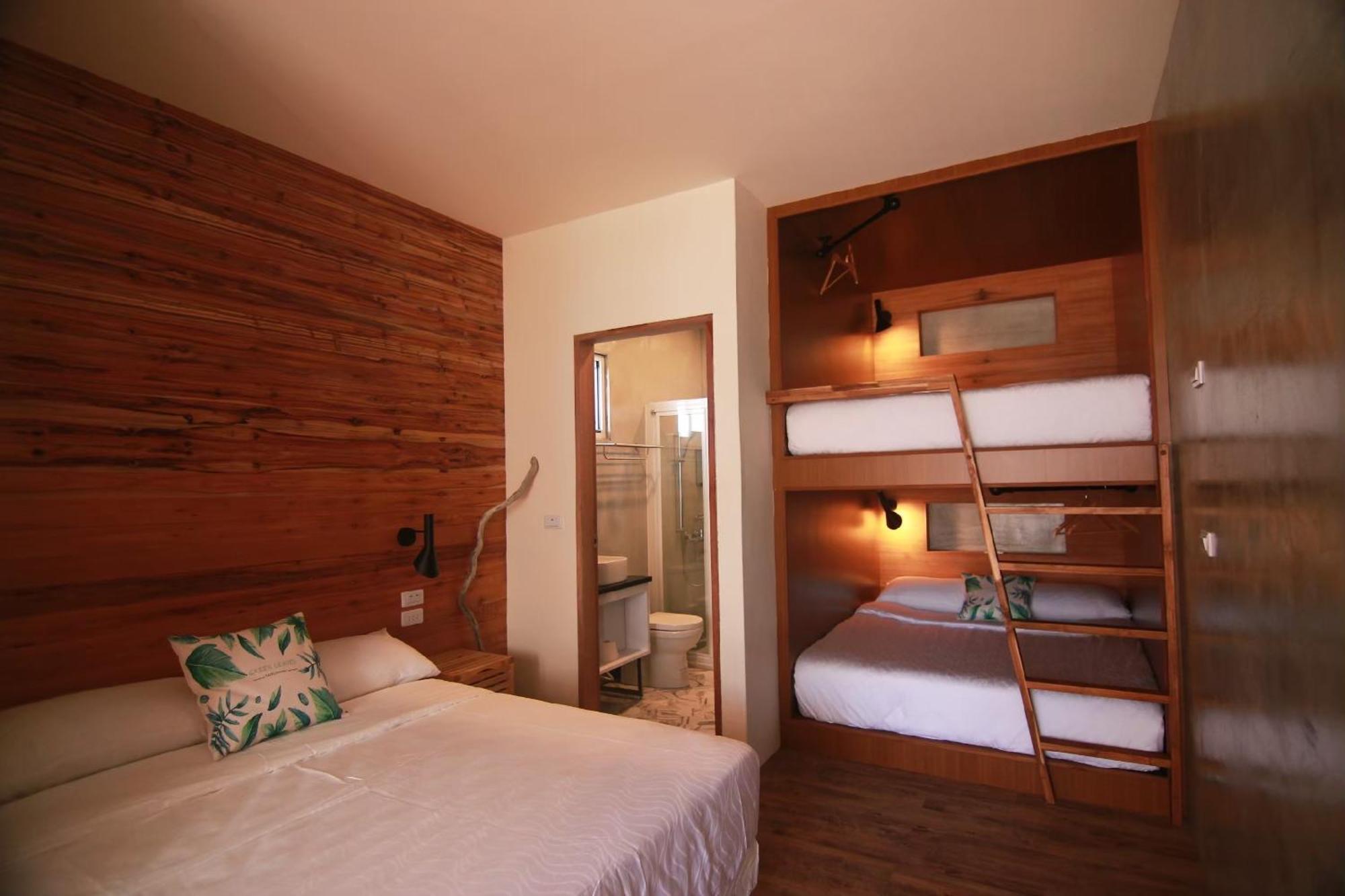 Slow Island Hostel Lyudao Bagian luar foto