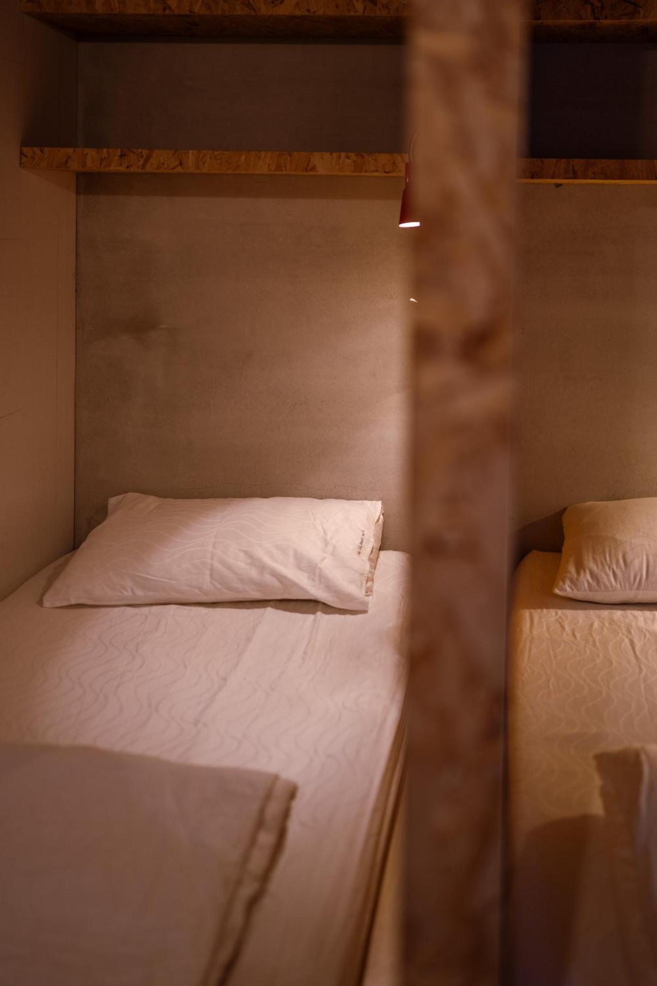 Slow Island Hostel Lyudao Bagian luar foto